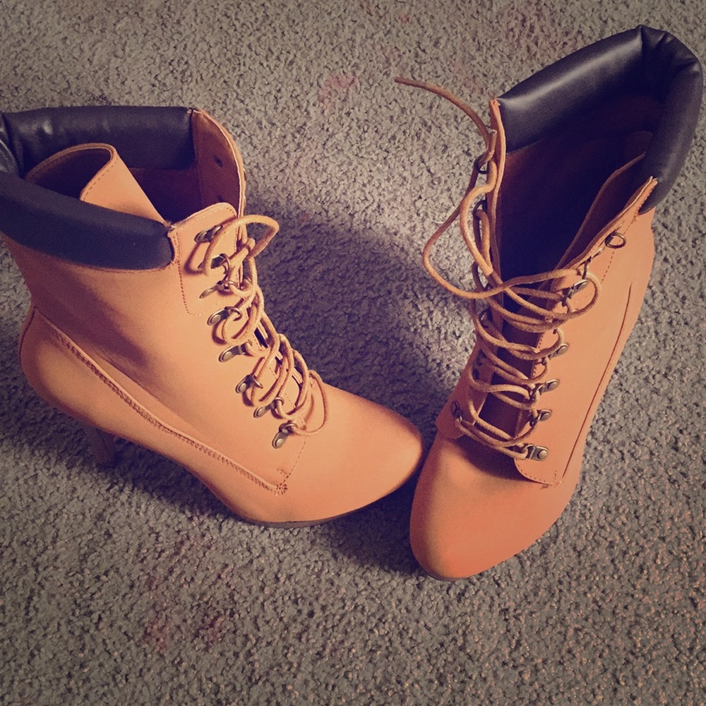 Women boots